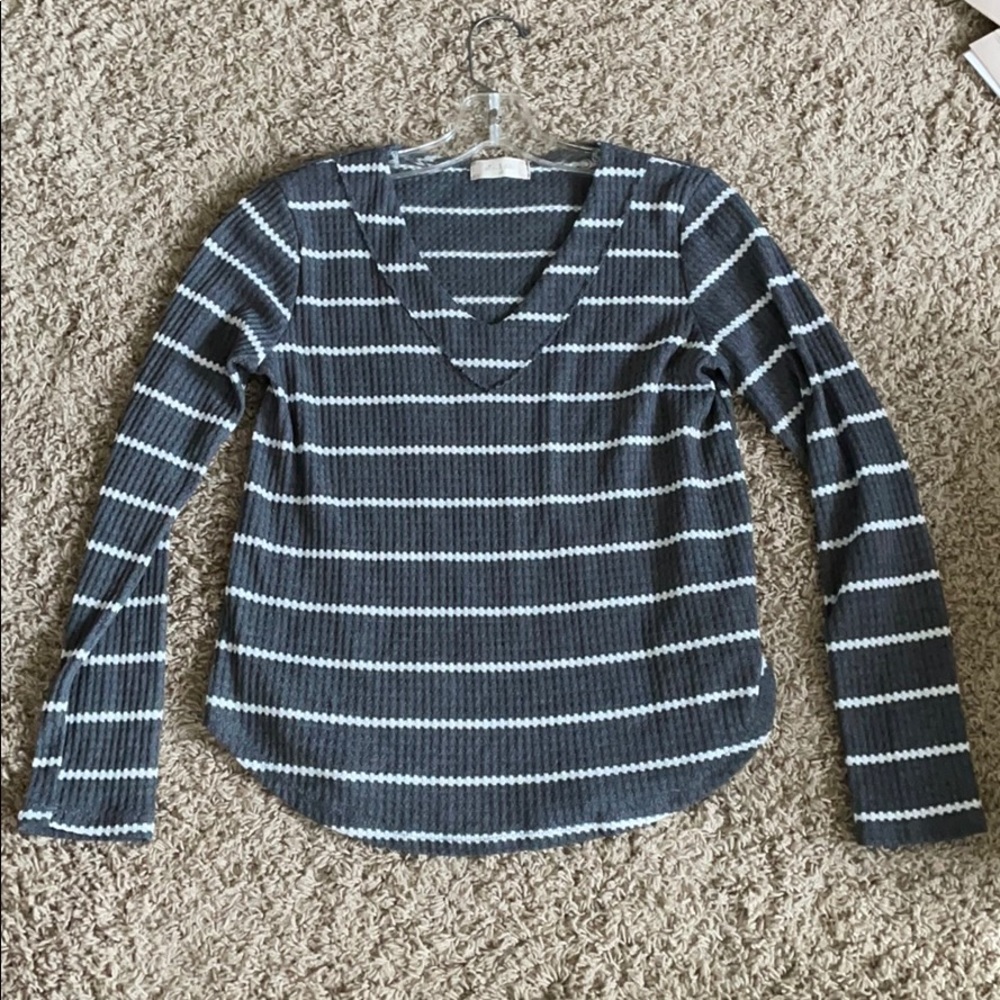 NEVER WORN Altar’d State V-neck Long Sleeve Shirt